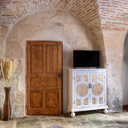 Apartment Les Petites Voutes Saint-Gilles (Gard)
