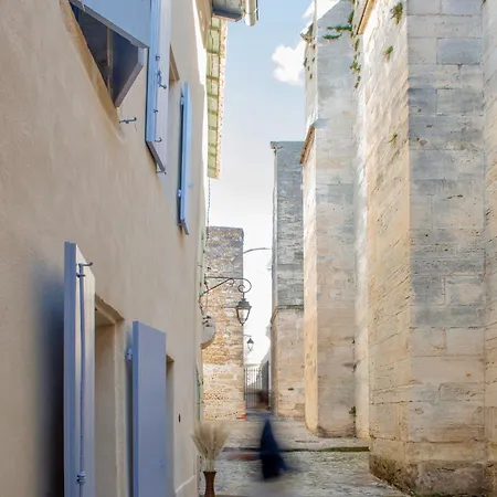 Les Petites Voutes Apartment *